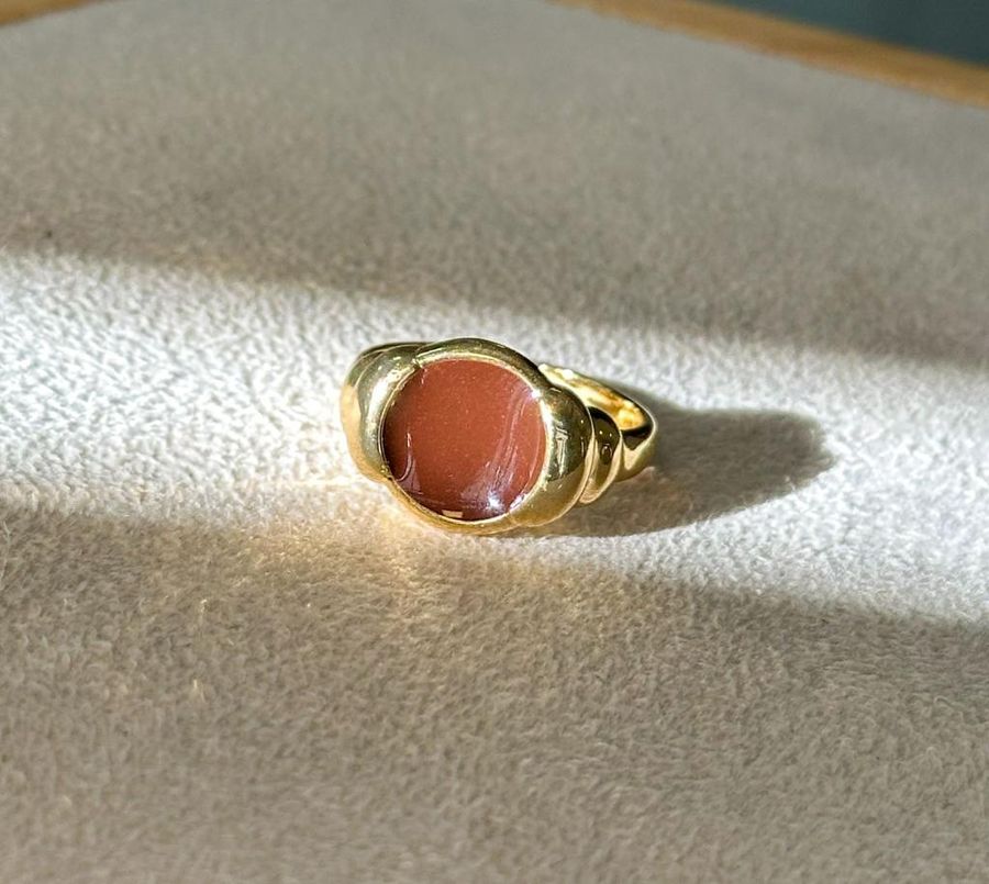 Anel Ajustável Redondo Marrom — banho de ouro 18k, Heali Semijoias