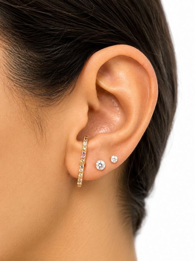 Brinco Ear Hook Cravejado Colors Dourado — banho de ouro 18k, Heali Semijoias
