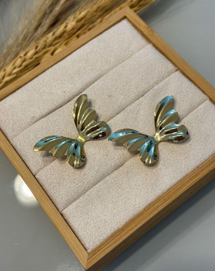 Brinco Borboleta Dourada — banho de paládio, Heali Semijoias