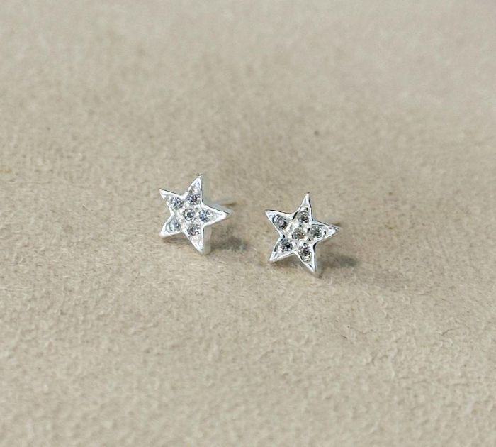 Brinco Estrela Cravejada Prata 925 — prata 925, Heali Semijoias