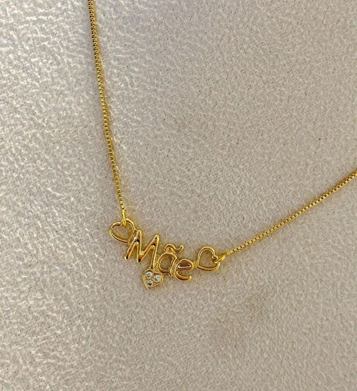 Colar Veneziana Mae Dois Coracoes Vazados E UM Coracao Cravejado — banho de ouro 18k, Heali Semijoias