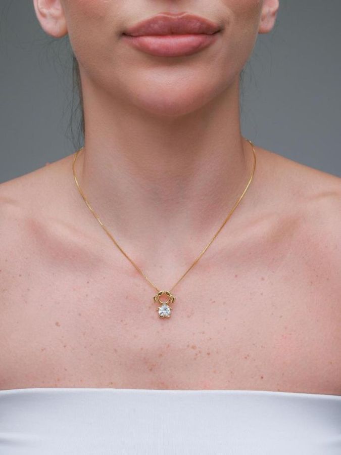 Colar Menina Zirconia Coracao Dourada — banho de paládio, Heali Semijoias
