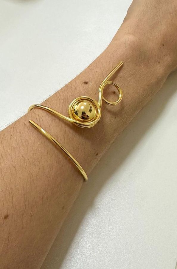 Bracelete Torcido Espiral Banho Ouro — banho de paládio, Heali Semijoias