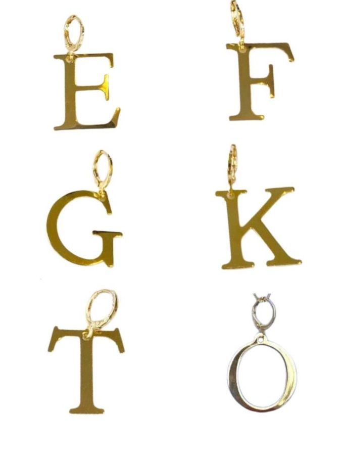 Pingente Letra F — banho de ouro 18k, Heali Semijoias